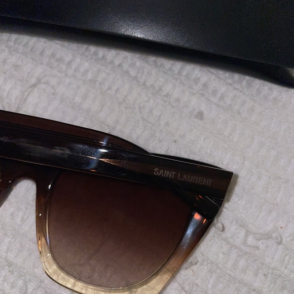 Saint Laurent New Wave Kate - Picture 3 of 3